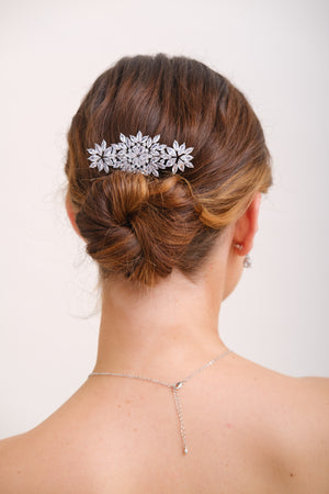 PEIGNE MARIEE<BR>Elise