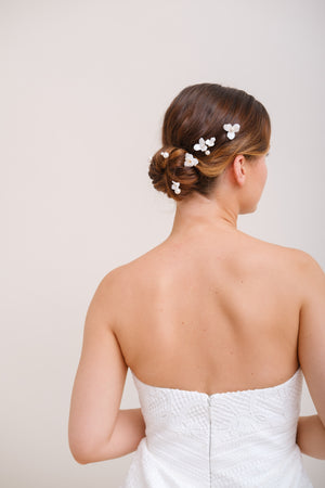 PICS A CHIGNON PERLES ET FLEURS<BR>Flora Pearl (lot de 6 pics)