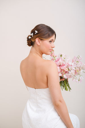 PICS A CHIGNON PERLES ET FLEURS<BR>Flora Pearl (lot de 6 pics)