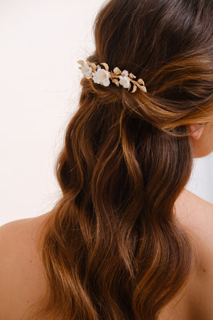 PEIGNE FLEURI DORE<BR>Marie