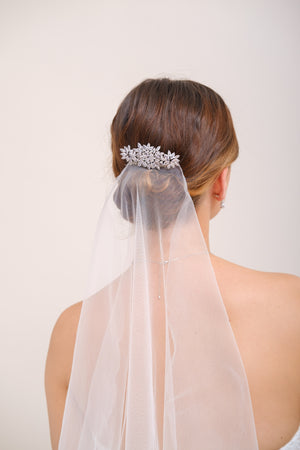 PEIGNE MARIEE<BR>Elise