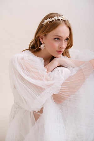 COURONNE DE FLEURS MARIEE<BR>Perrine