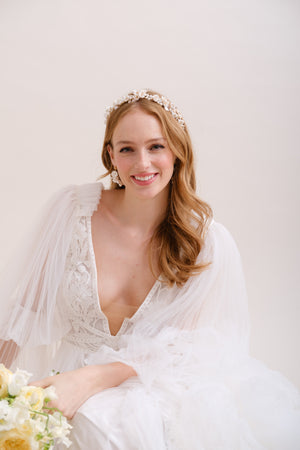 COURONNE DE FLEURS MARIEE<BR>Perrine