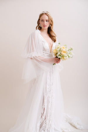 COURONNE DE FLEURS MARIEE<BR>Perrine