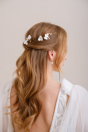 PICS A CHIGNON MARIAGE<BR>Camélia (lot de 3 pics)