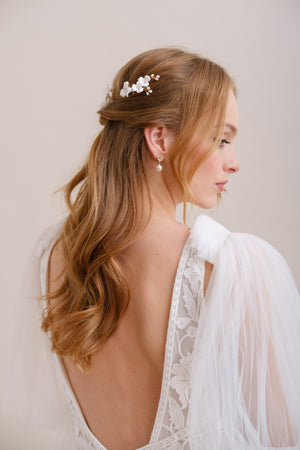 PICS A CHIGNON MARIAGE<BR>Camélia (lot de 3 pics)