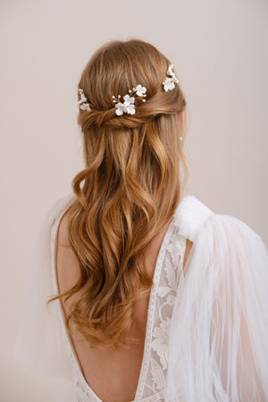 PICS A CHIGNON MARIAGE<BR>Camélia (lot de 3 pics)