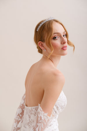 DIADEME MARIEE PRINCESSE <BR>Victoire