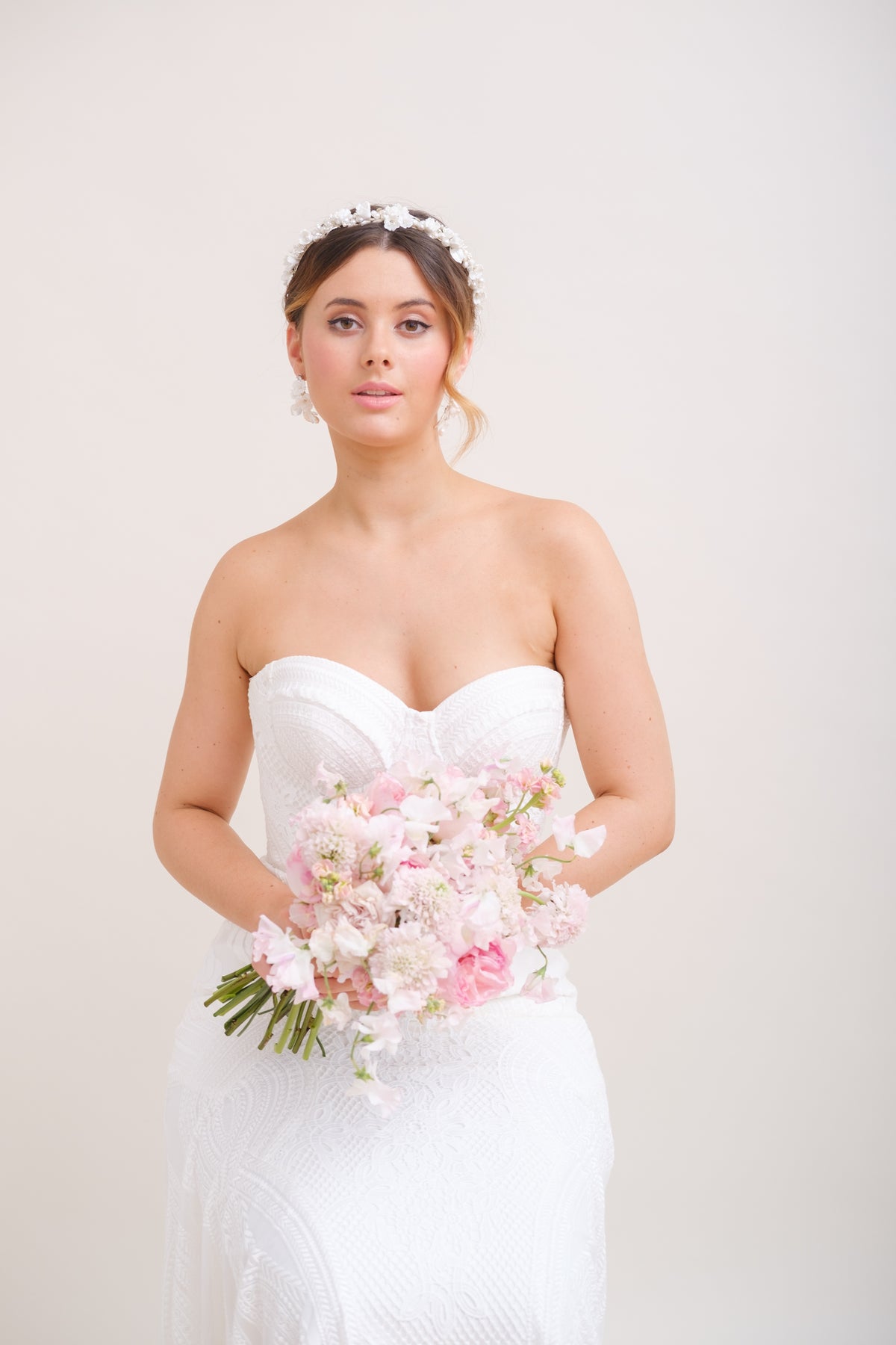 COURONNE DE FLEURS MARIEE&lt;BR&gt;Perrine