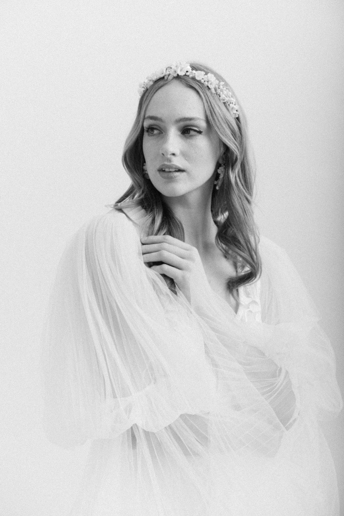 COURONNE DE FLEURS MARIEE&lt;BR&gt;Perrine