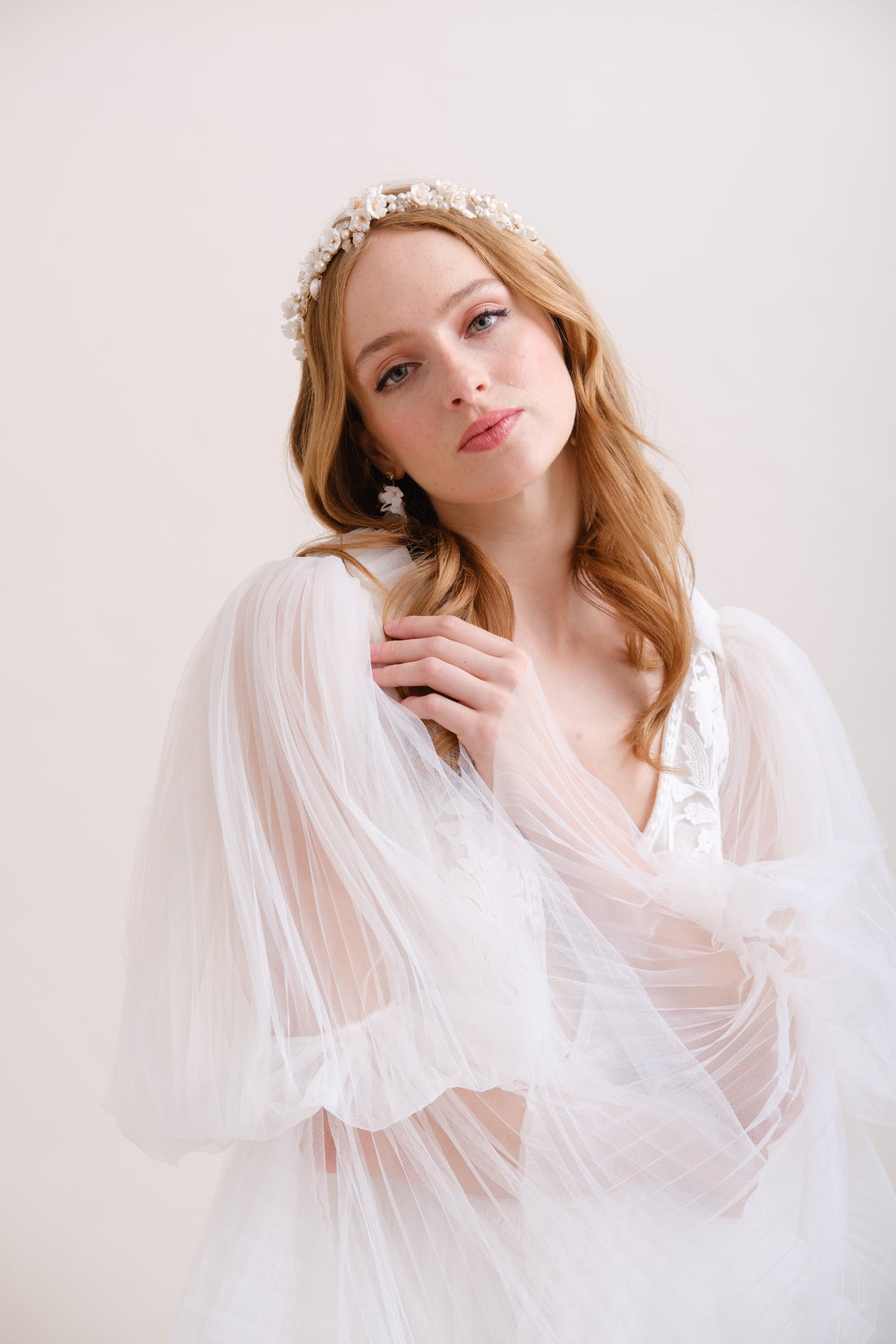 COURONNE DE FLEURS MARIEE&lt;BR&gt;Perrine