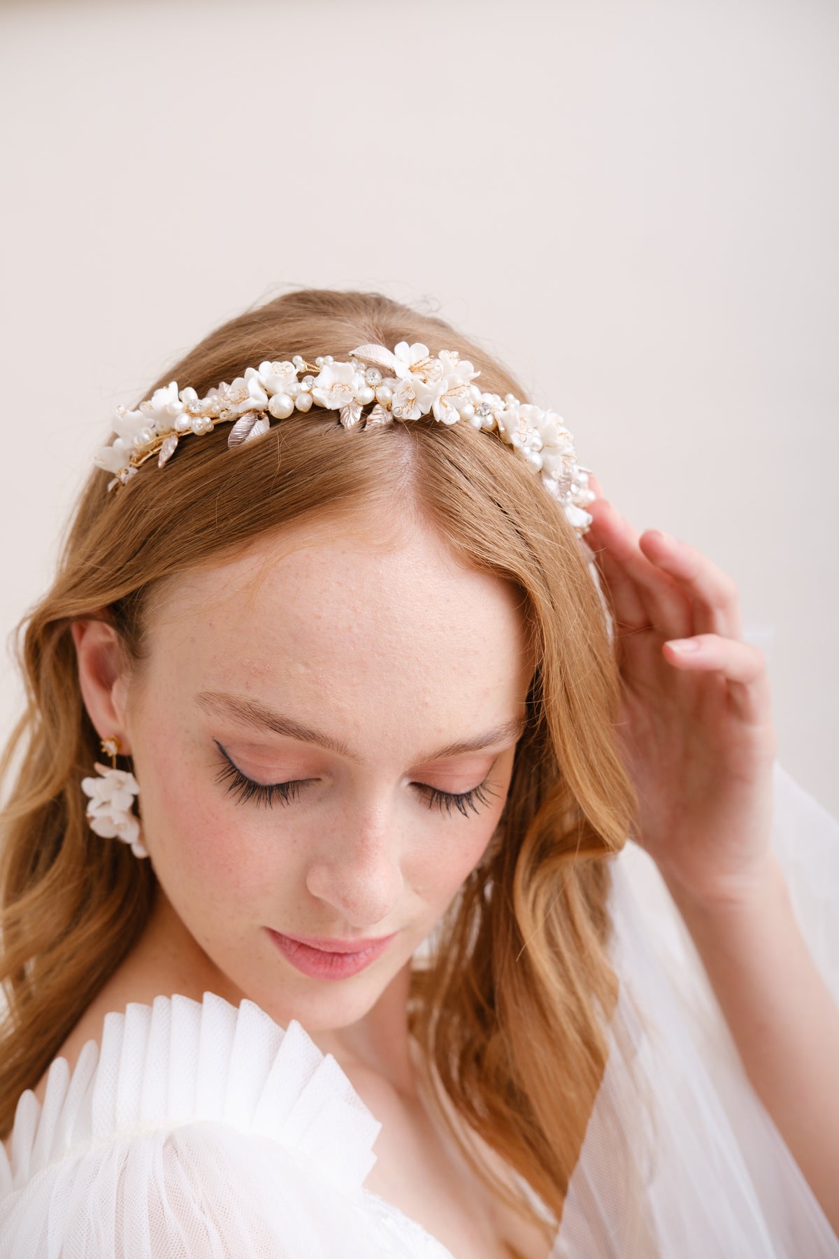 COURONNE DE FLEURS MARIEE&lt;BR&gt;Perrine