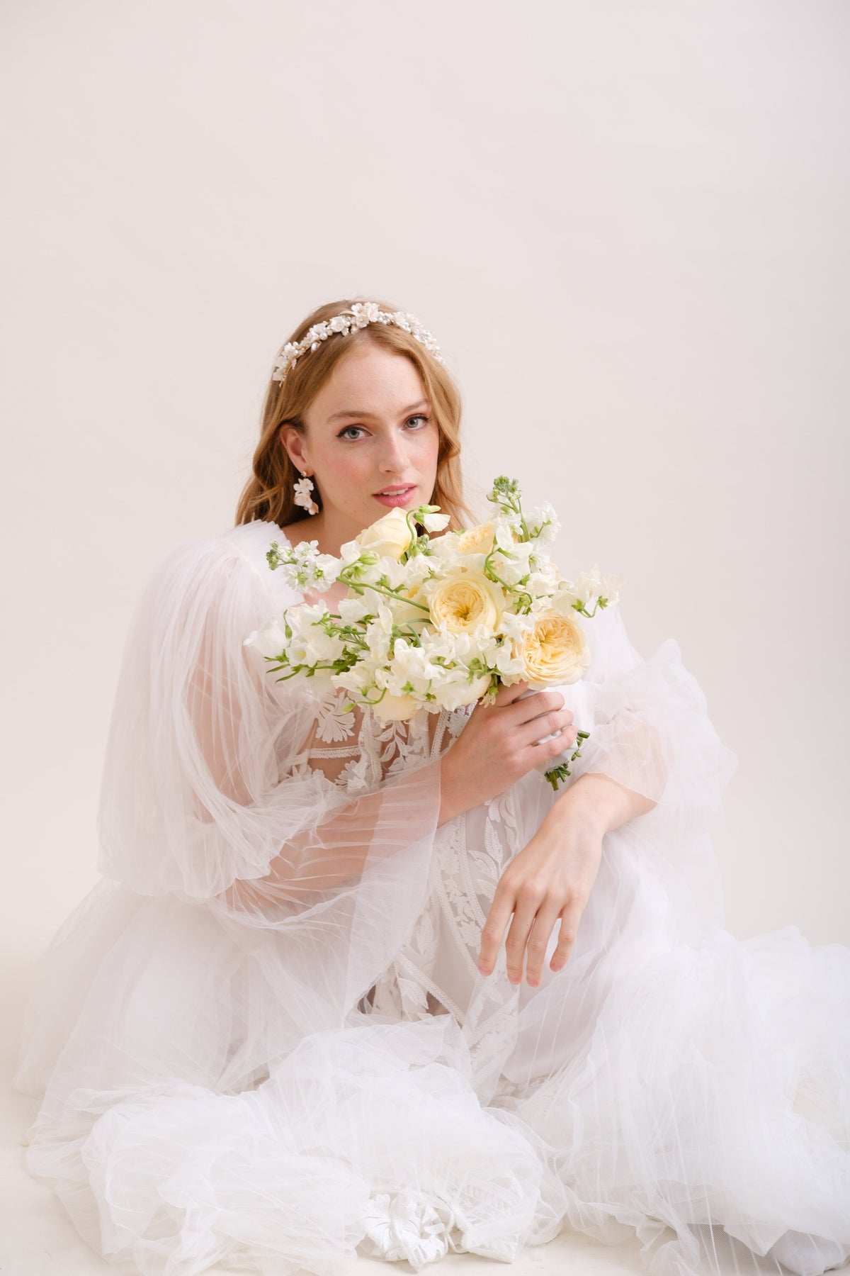 COURONNE DE FLEURS MARIEE&lt;BR&gt;Perrine