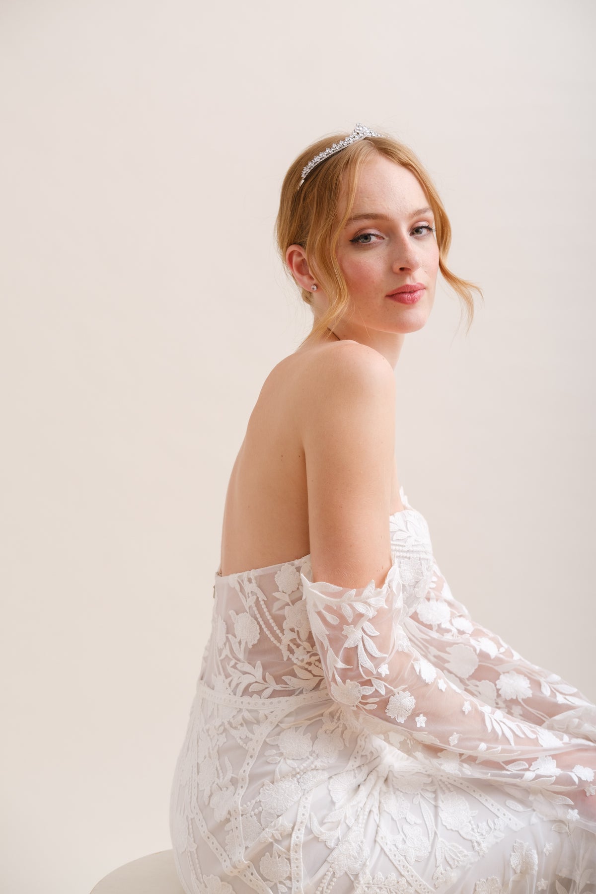 DIADEME MARIEE DISCRET&lt;BR&gt;Lou