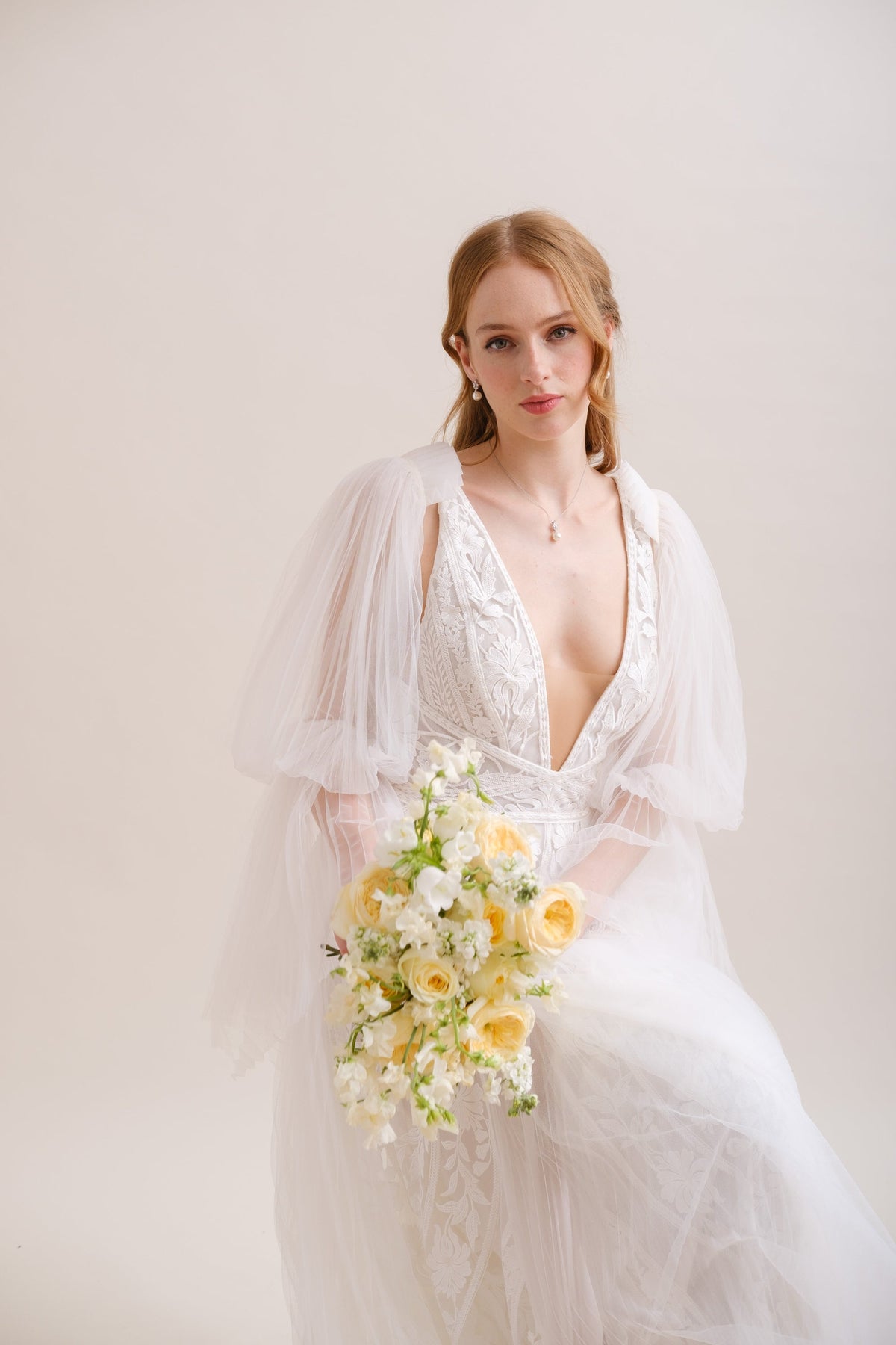 BOUCLES D OREILLES MARIÉE&lt;BR&gt;Camélia Or, rose gold ou argent