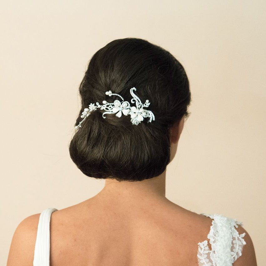 BIJOU CHEVEUX MARIAGE&lt;BR&gt;Silver Pearl Scroll Comb - MP Paris