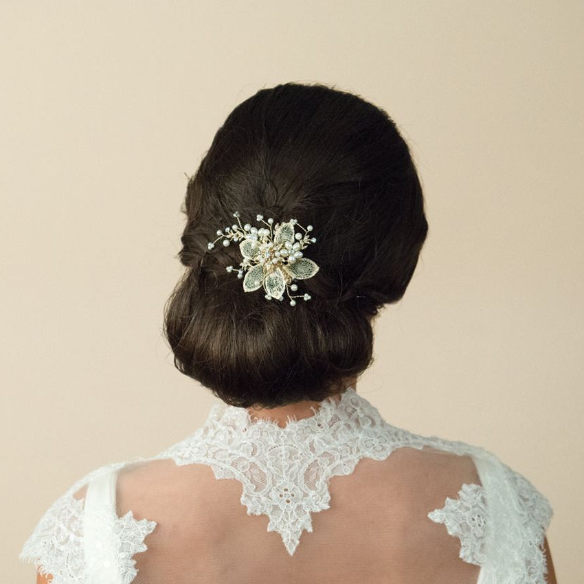 PEIGNE MARIEE&lt;BR&gt;Gold Pearl Flower Comb - MP Paris