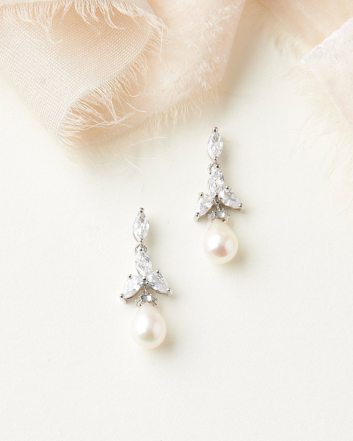 BOUCLES D OREILLES MARIÉE&lt;BR&gt;Olivia
