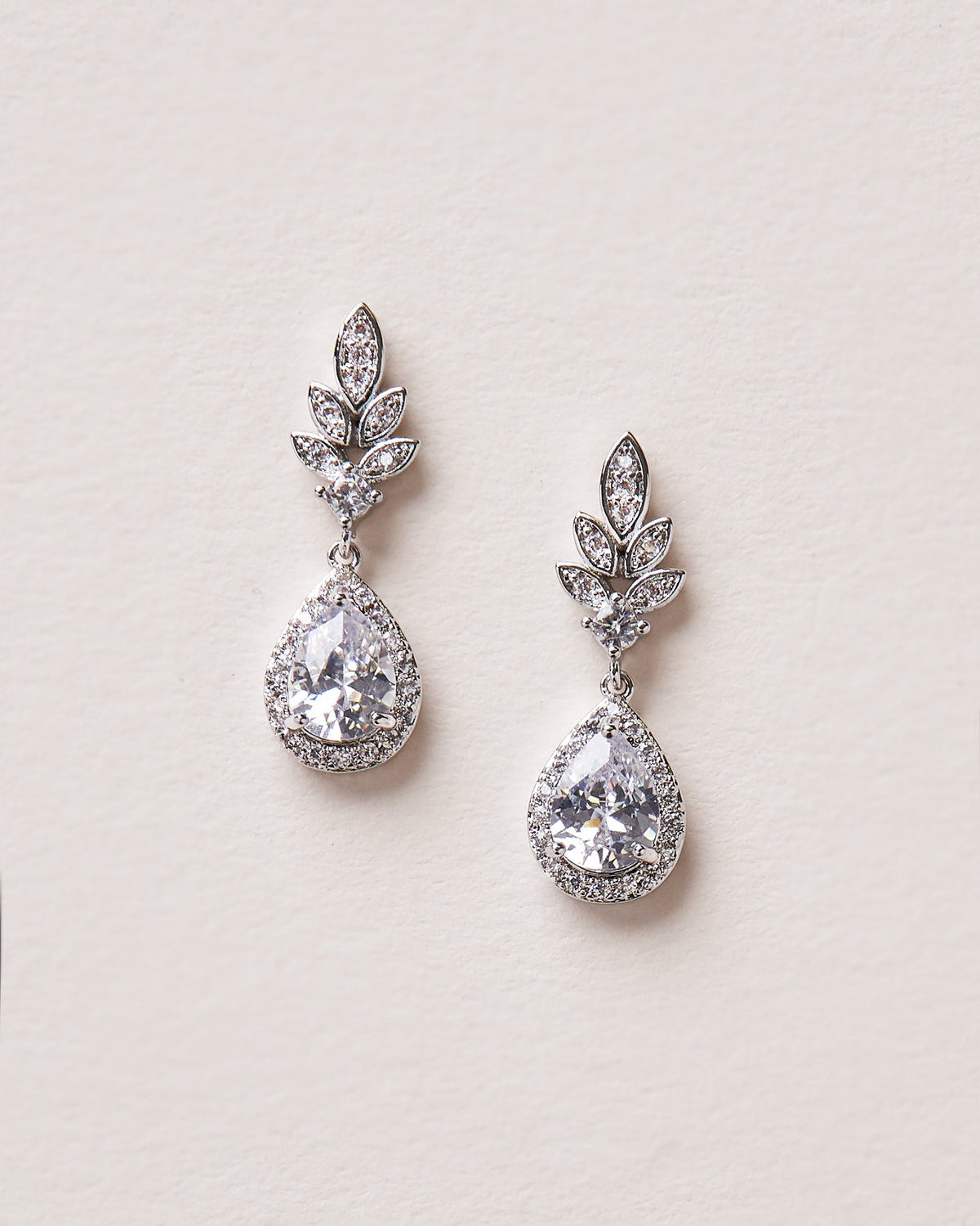 BOUCLES D OREILLES MARIÉE&lt;BR&gt;Emilia