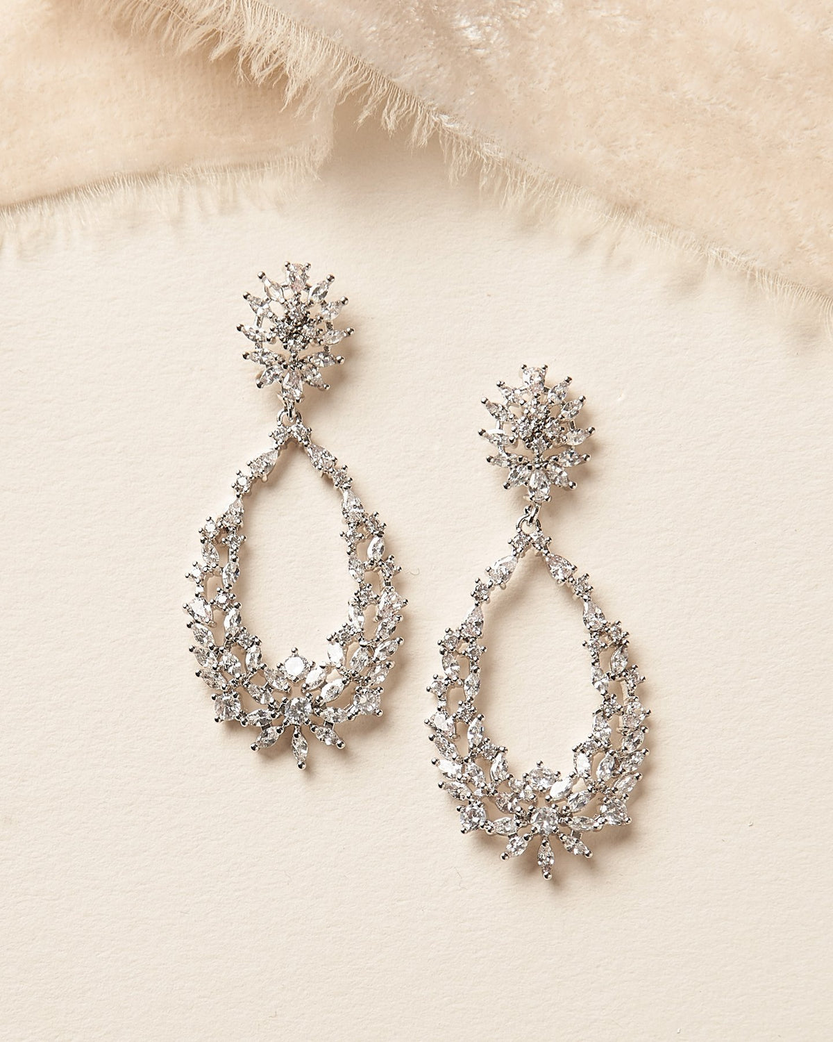 BOUCLES D OREILLES MARIÉE&lt;BR&gt;Rachel