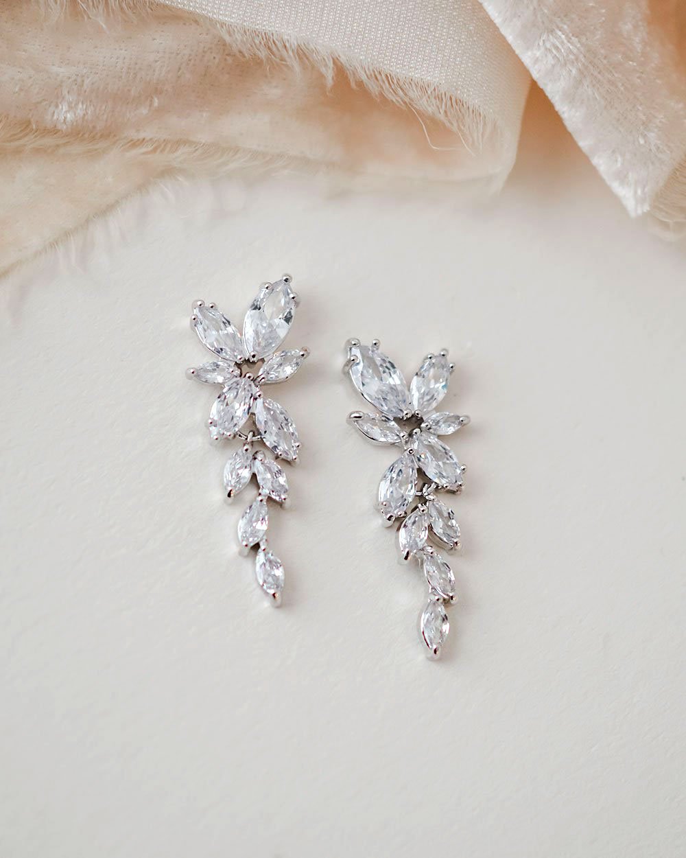 BOUCLES D OREILLES MARIÉE&lt;BR&gt;Nicole Or rose
