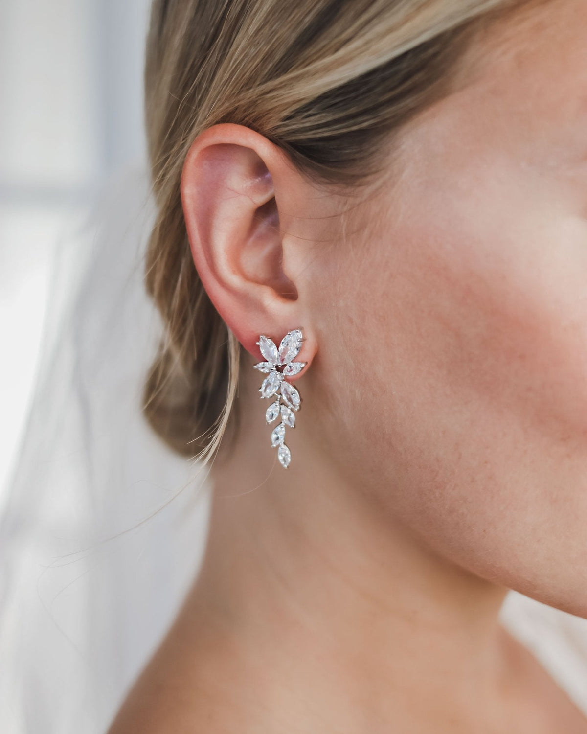 BOUCLES D OREILLES MARIÉE&lt;BR&gt;Nicole Or