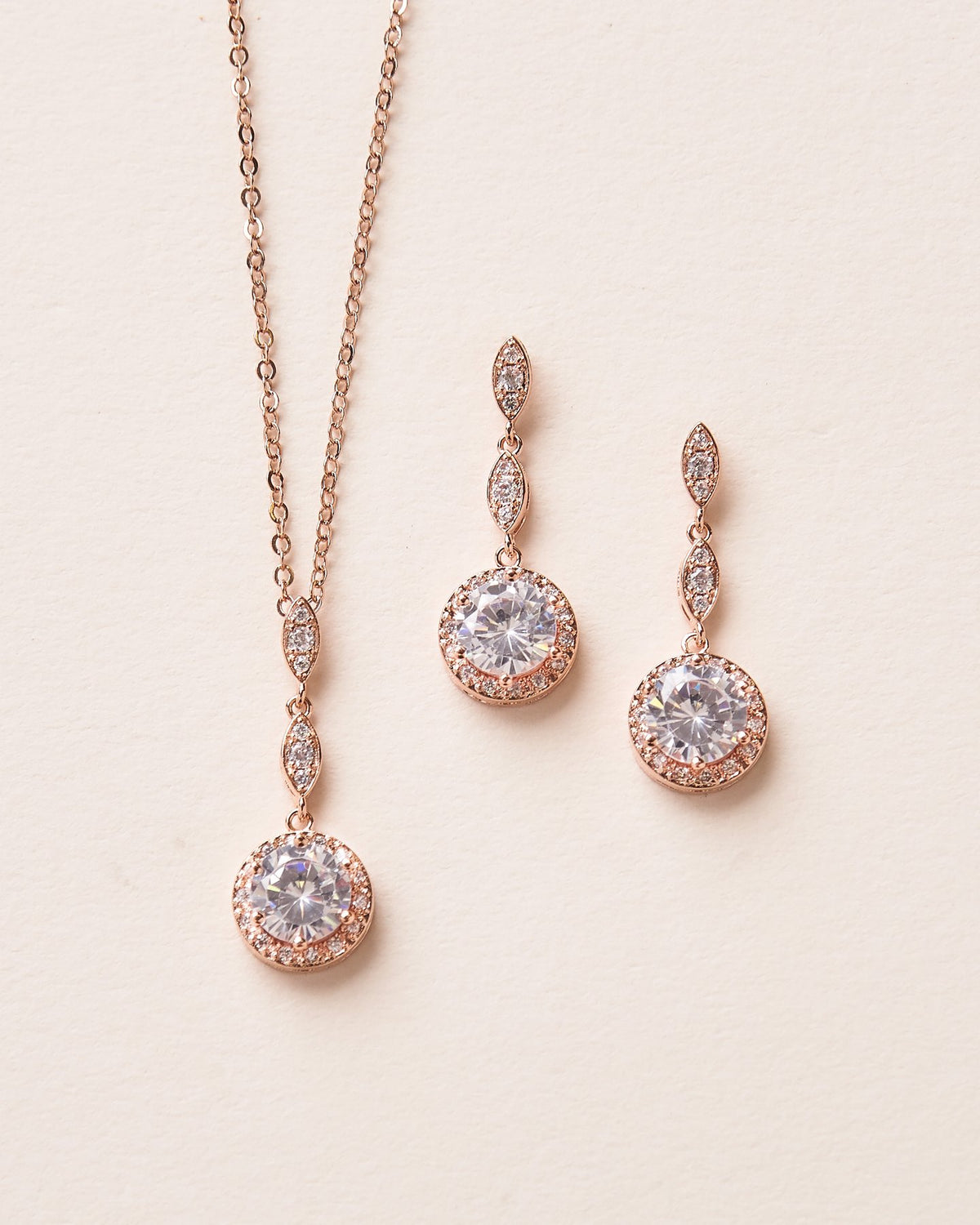 BIJOUX POUR VOS DEMOISELLES D&#39;HONNEUR&lt;BR&gt;Elegancia