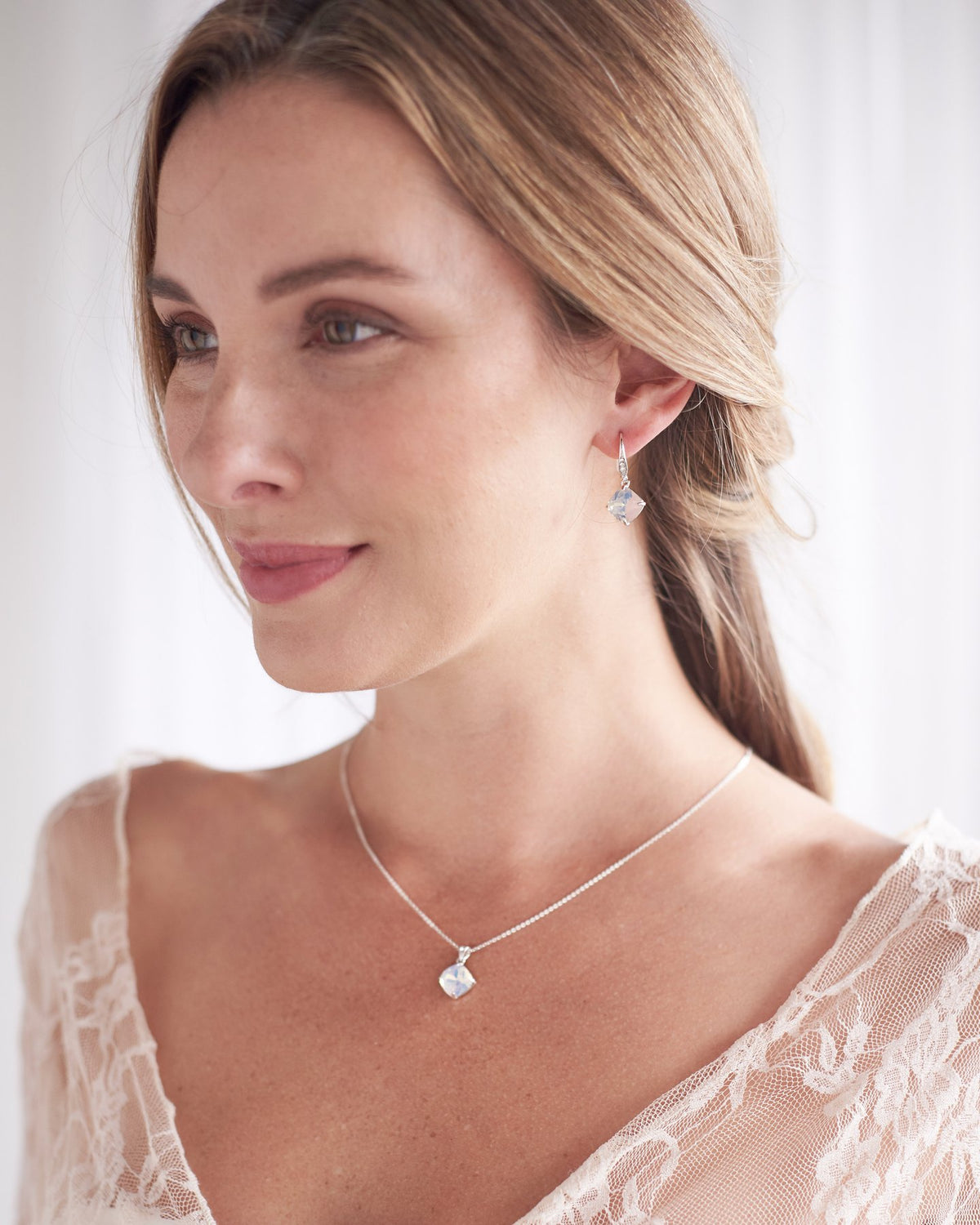 PARURE DEMOISELLE D&#39;HONNEUR&lt;BR&gt;Alaya